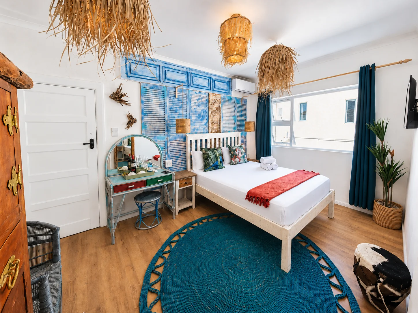 Tuna queen room